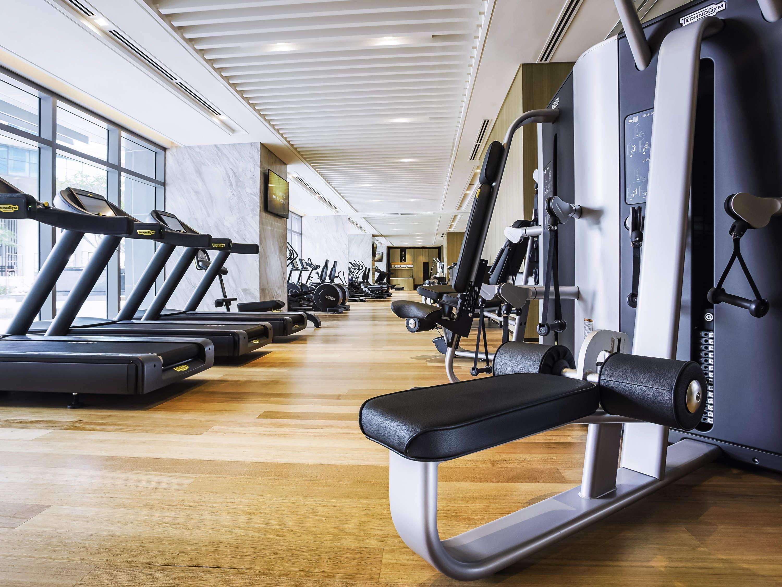 Sofitel Kuala Lumpur Damansara Hotel Ngoại thất bức ảnh The gym at the hotel