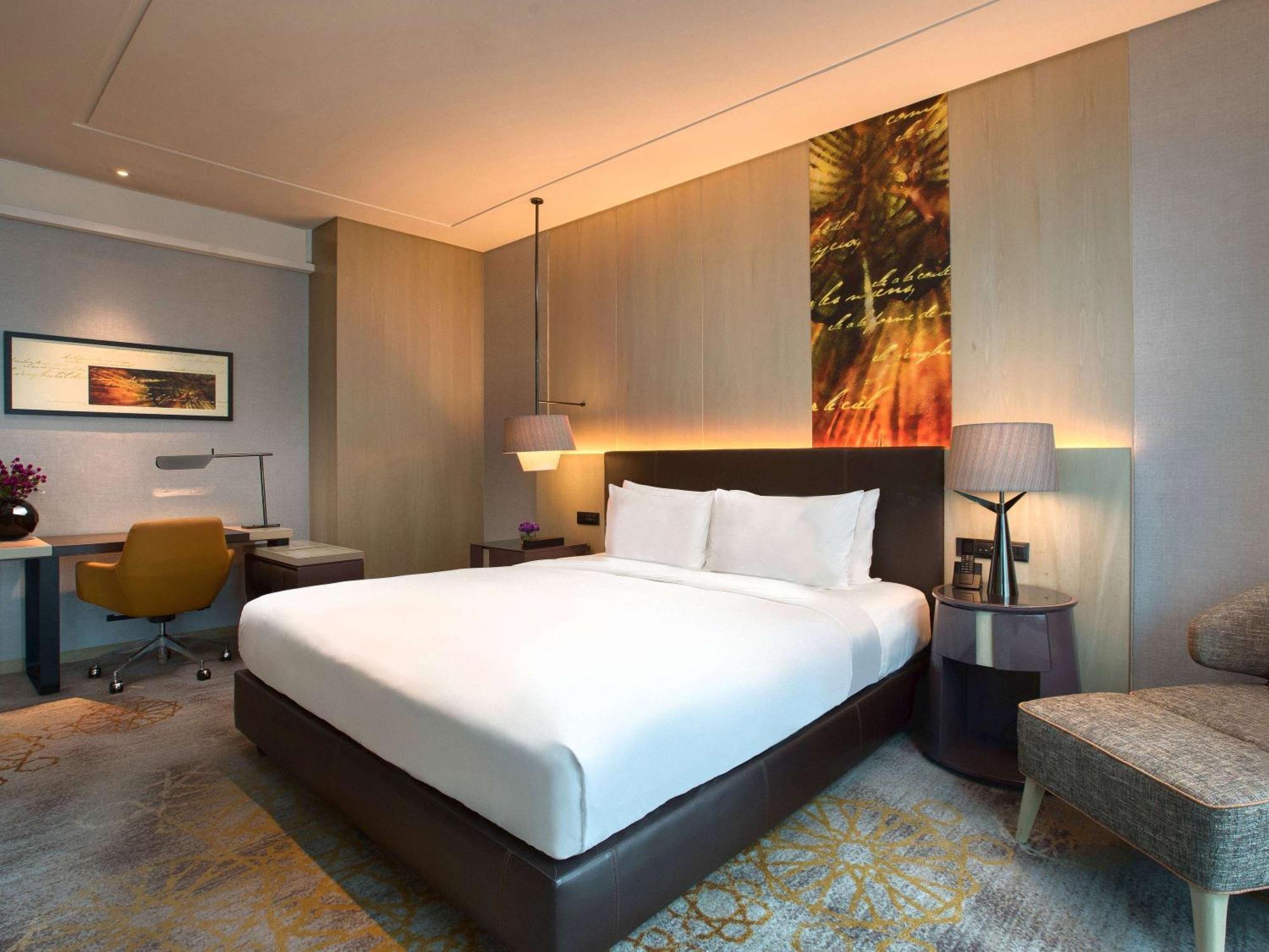Sofitel Kuala Lumpur Damansara Hotel Ngoại thất bức ảnh Deluxe Room